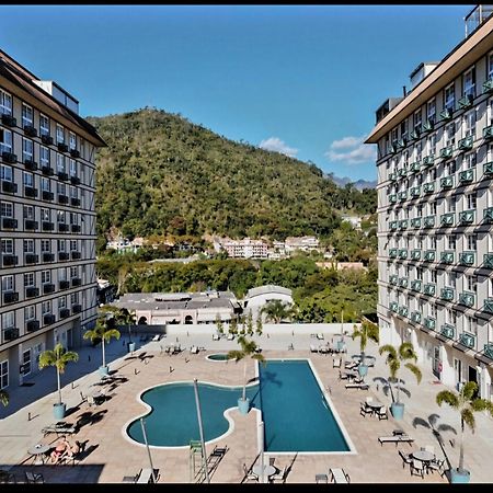 Flat 217 Granja Brasil - Com Piscina Em Itaipava Lägenhet Petrópolis Exteriör bild