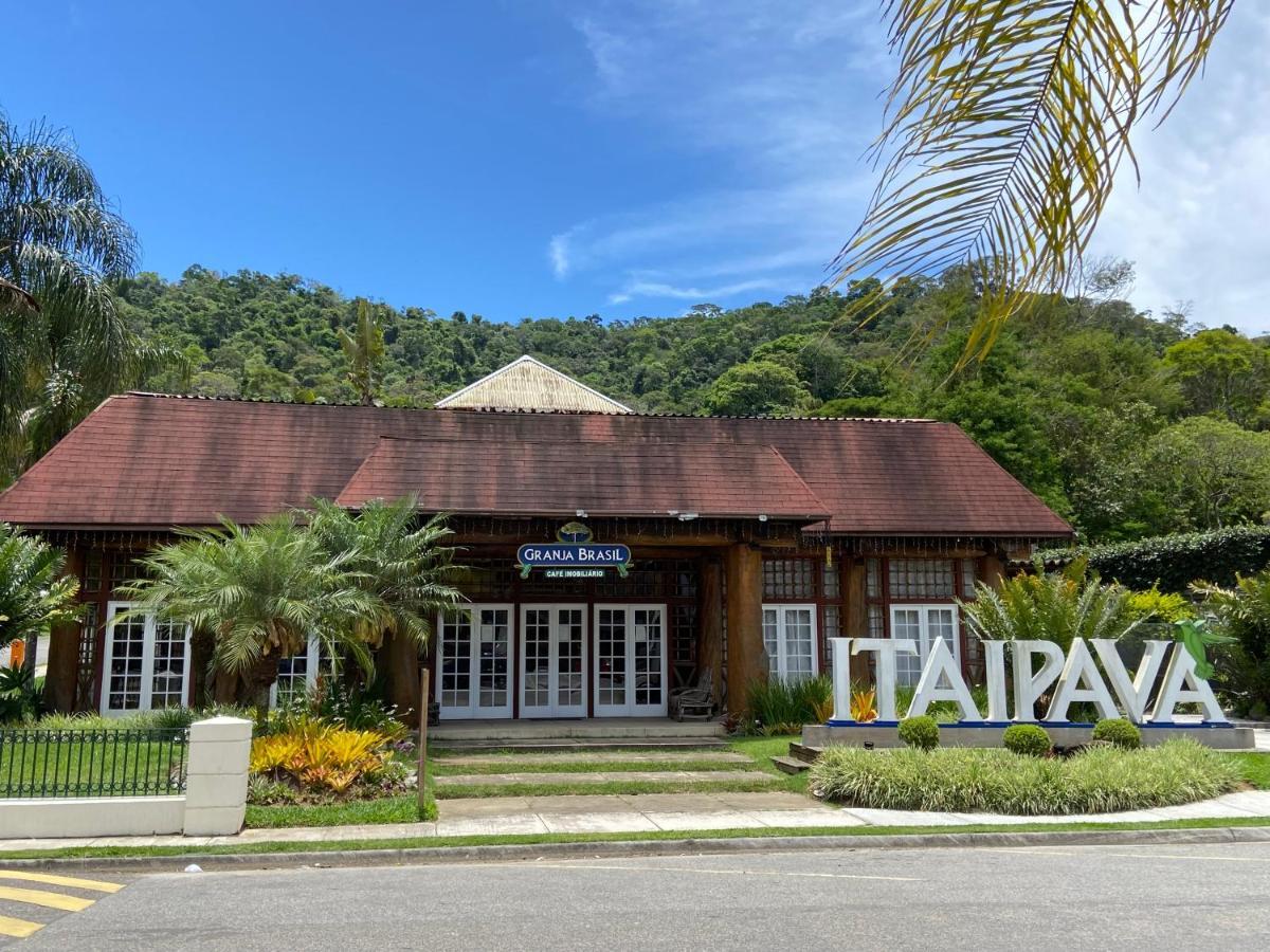 Flat 217 Granja Brasil - Com Piscina Em Itaipava Lägenhet Petrópolis Exteriör bild