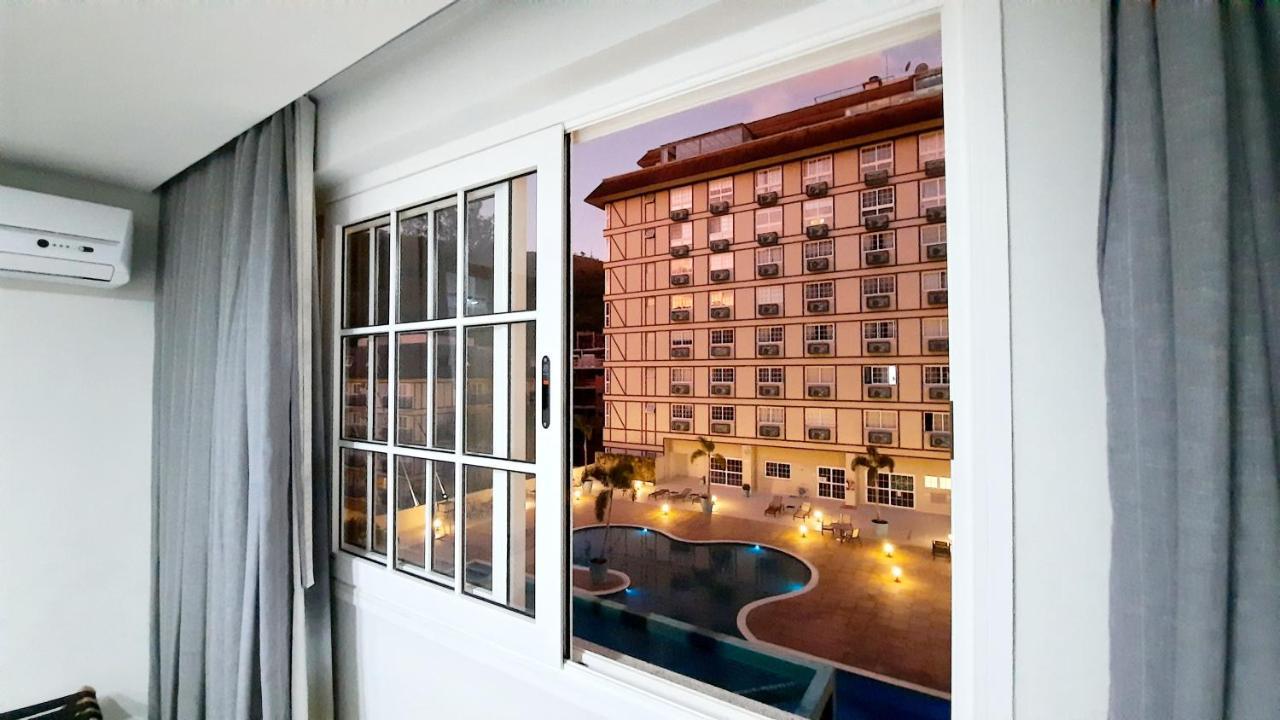 Flat 217 Granja Brasil - Com Piscina Em Itaipava Lägenhet Petrópolis Exteriör bild