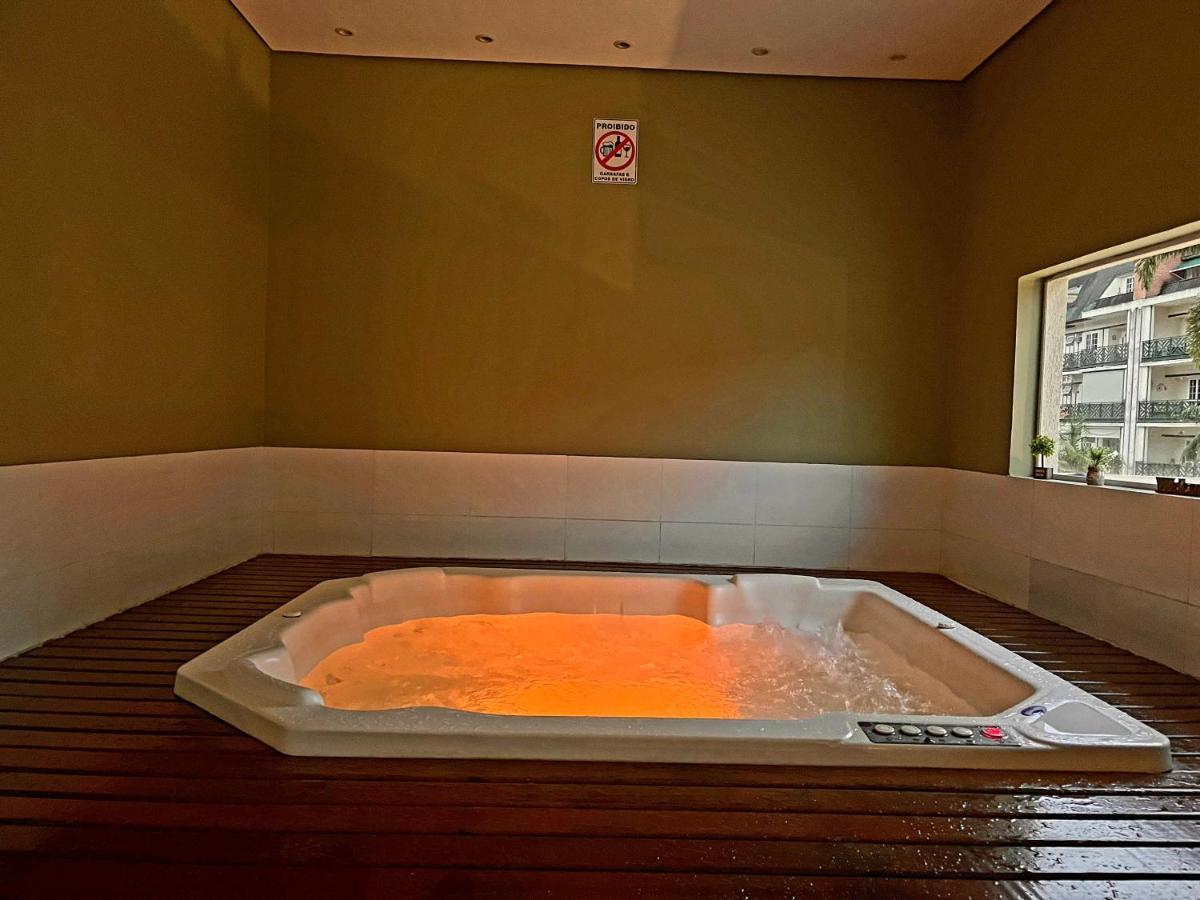 Flat 217 Granja Brasil - Com Piscina Em Itaipava Lägenhet Petrópolis Exteriör bild